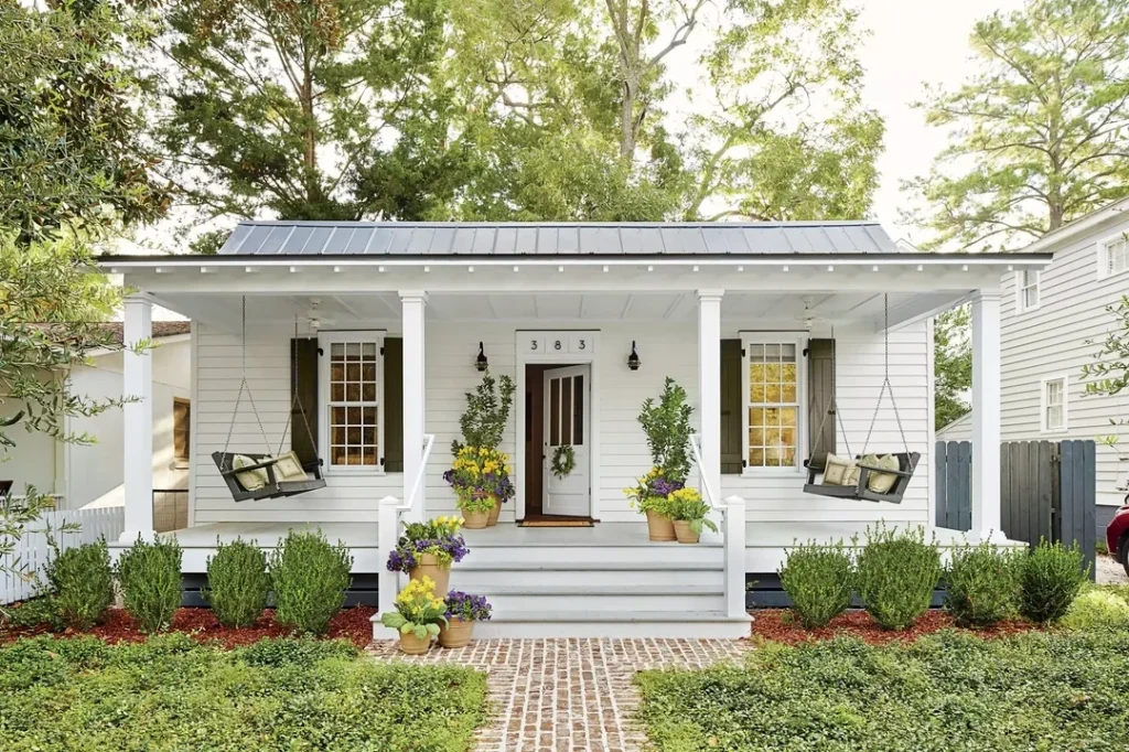Small Front Porch Ideas: 10 Ways to Make Your Entryway Feel Like a Destination